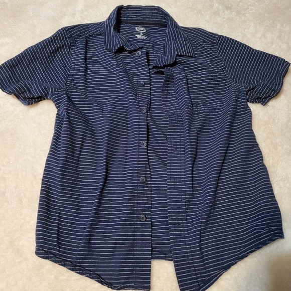 TWO boys button ups - Picture 7 of 9
